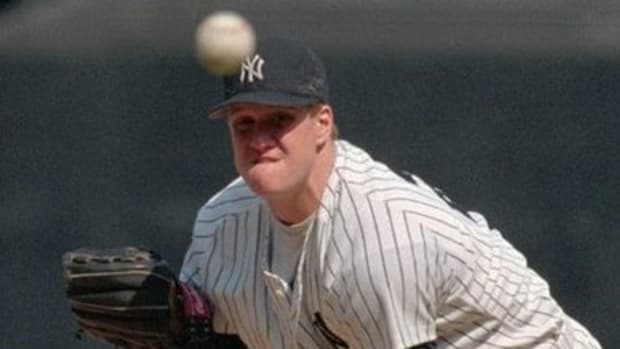 major-league-baseball-legend-jim-abbott-the-man-who-pitched-a-no-hitter-with-one-hand