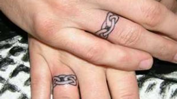 78 Wedding Ring Tattoos That Will Symbolize Your Love | Spiritustattoo.com  | Tattoo wedding rings, Wedding ring finger tattoos, Ring tattoo designs