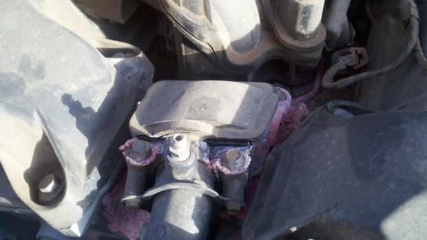 how-to-replace-a-water-coolant-housing-outlet-on-a-dodge-charger-2006-2009-with-27l-engine