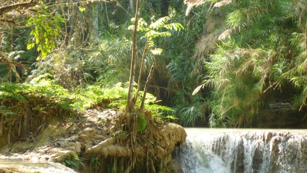 top-5-best-waterfalls-in-laos