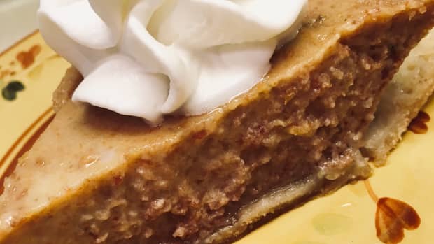 satisfying-your-sweet-tooth-with-sopodilla-pie