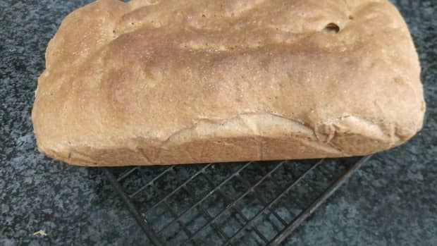 easy-5-ingredient-spelt-bread