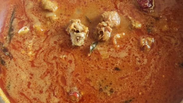 naatu-kozhi-kuzhambu-organic-chicken-curry