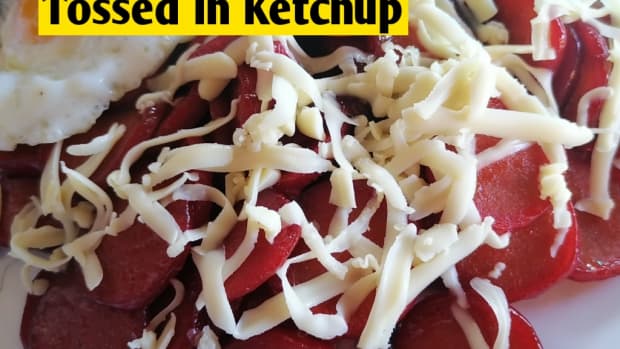 cheesy-sauteed-onion-and-hotdog-tossed-in-ketchup