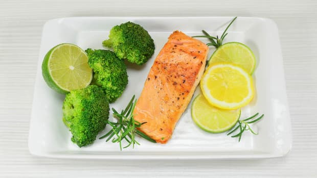 easy-oven-baked-salmon-recipe-with-lemon-and-herb-butter