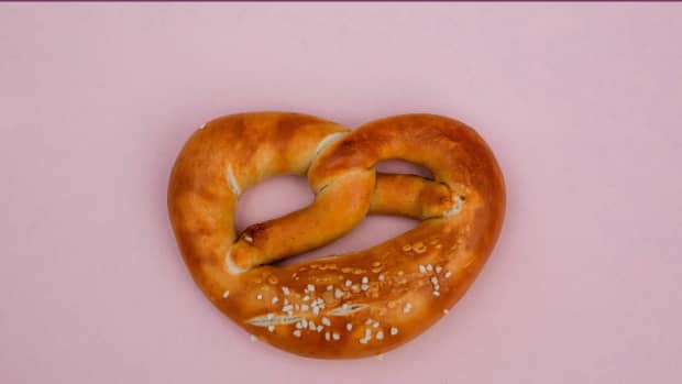 worlds-best-and-easiest-soft-pretzels