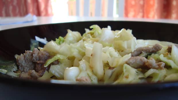 thai-stir-fried-cabbage-with-pork-recipe