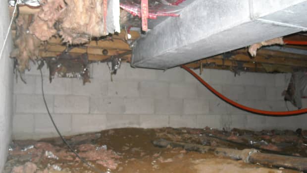 insulating-duct-work-with-spray-foam-insulation