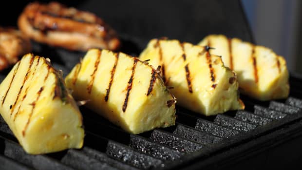 how-to-grill-fruit