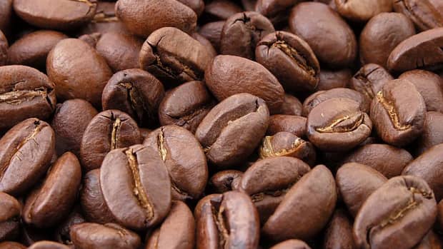 coffee-roasting-and-grinding