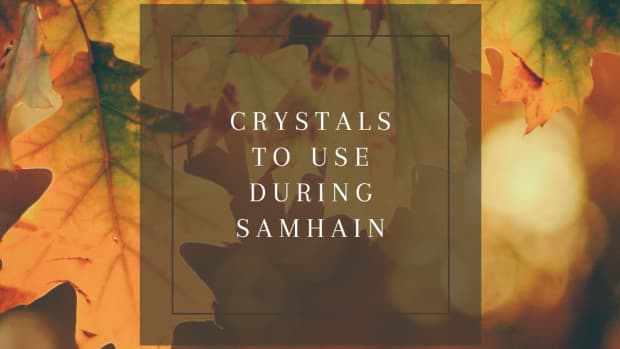 seven-crystals-for-samhain