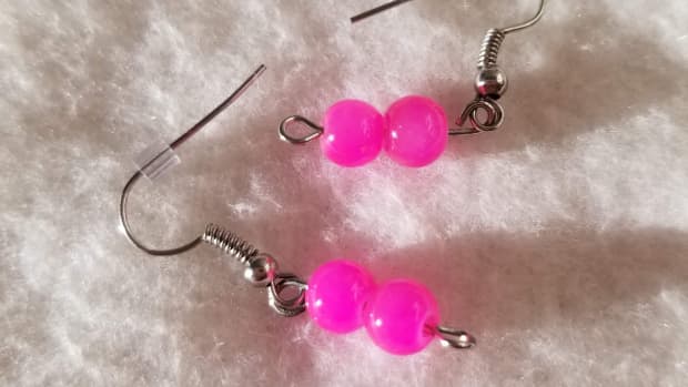 how-to-make-simple-round-neon-pink-earrings
