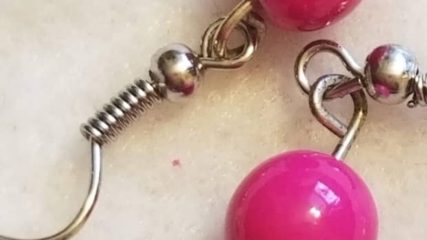 how-to-make-simple-pink-spherical-bead-earrings