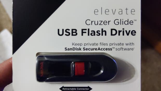 usb-flash-drive-using-for-photo-storage