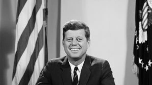nov-1963--a-president-falls