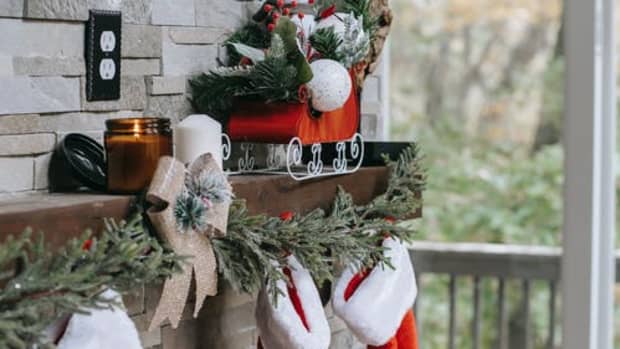 the-history-of-christmas-traditions-stockings-by-the-fireplace