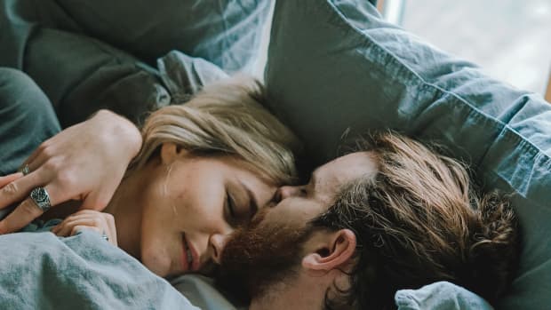 ways-to-get-your-boyfriend-or-husband-to-cuddle-more