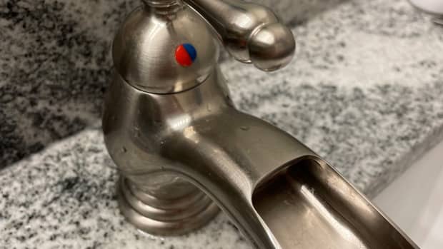 repairs-to-waterfall-faucets