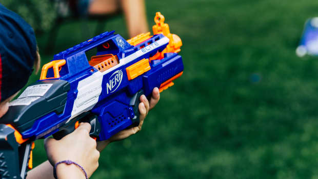 how-to-choose-the-best-nerf-gun-for-small-kids