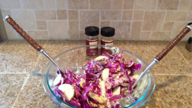 How to prevent watery coleslaw