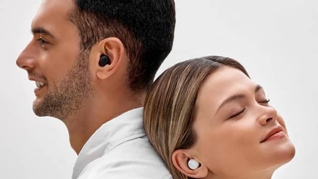 the-comfobuds-mini-true-wireless-earbuds-are-tiny-powerful-sound