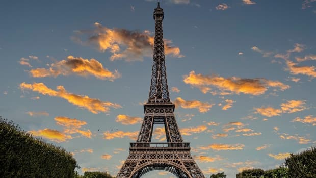 fascinating-stories-of-the-eiffel-tower
