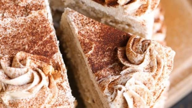 easy-cinnamon-roll-layer-cake-recipes