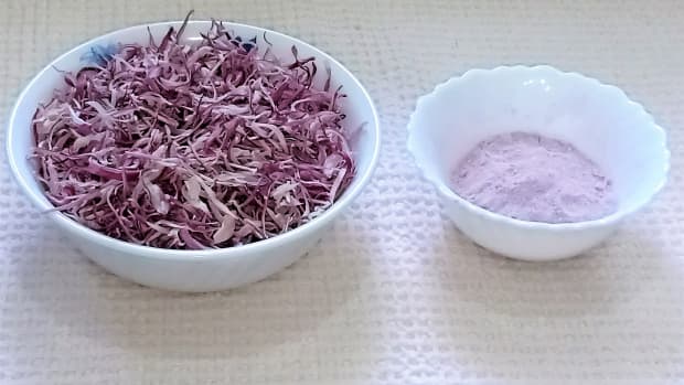 how-to-make-onion-flakes-and-onion-powder-at-home