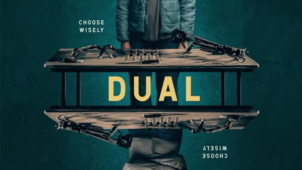 dual-2022-review-the-imitation-of-an-eccentric-film