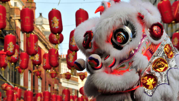 how-to-welcome-the-chinese-new-year-with-a-gamut-of-intriguing-traditions-some-superstitions-and-mouth-watering-food