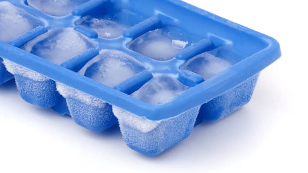 Epic Summer Ice Cube Hack Is The Coolest Thing Weve Seen All Year Delishably News 