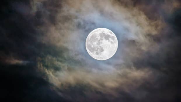 what-a-full-moon-in-scorpio-means-for-you