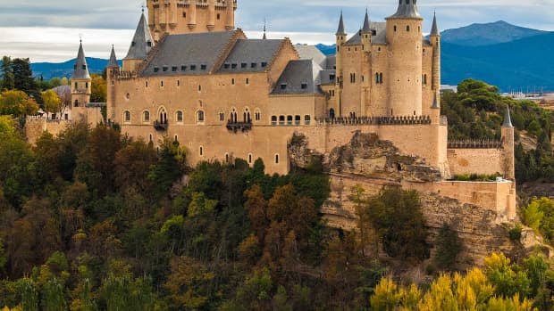 why-were-castles-and-fortresses-important-during-the-middle-ages