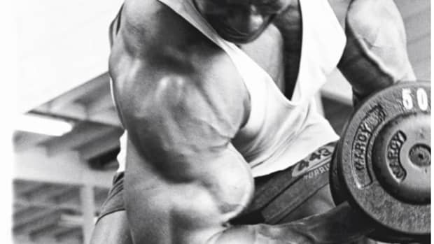 8-exercises-to-build-huge-arms