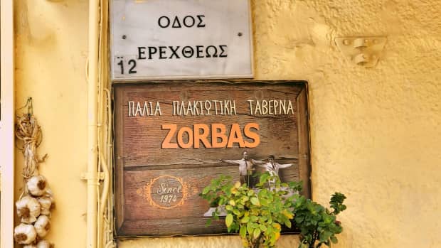 traditional-athens-at-its-best-take-the-plaka-walking-tour