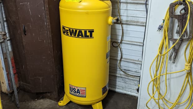 dewalt-60-gallon-air-compressor-155-psi