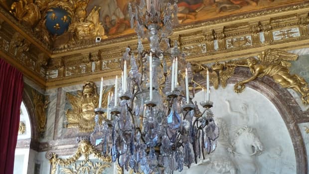 chandeliers-age-of-this-ageless-beauty