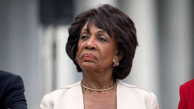 maxine-waters-is-accused-of-trying-to-cause-a-riot