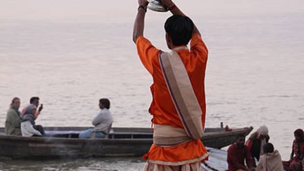 funerals-in-varanasi-india