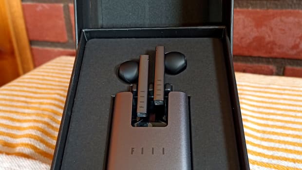 Review of the EMEET Luna Bluetooth Speakerphone - TurboFuture