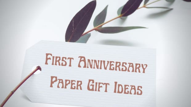 paper-gift-ideas-for-your-first-anniversary
