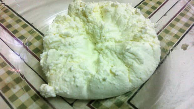 how-to-make-greek-yogurt-hung-curd-at-home