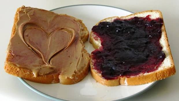 10-ways-to-make-peanut-butter-and-jelly-sandwiches