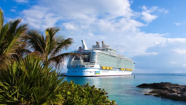 Symphony of the Seas in Coco Cay
