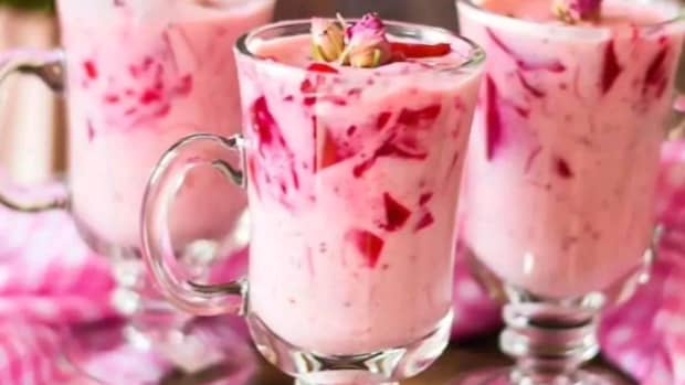 rose-pudding-or-milkshake