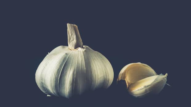 the-medicinal-benefits-of-allicin-in-garlic-herb
