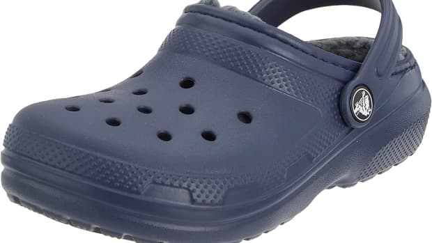 why-crocs-are-popular-again