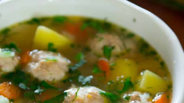 chicken-meatballs-soup-recipes-for-lunch