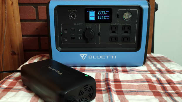 review-of-the-bluetti-eb70s-portable-power-station