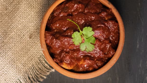 Super Bowl recipe: Five-way Cincinnati-style chili - Victoria